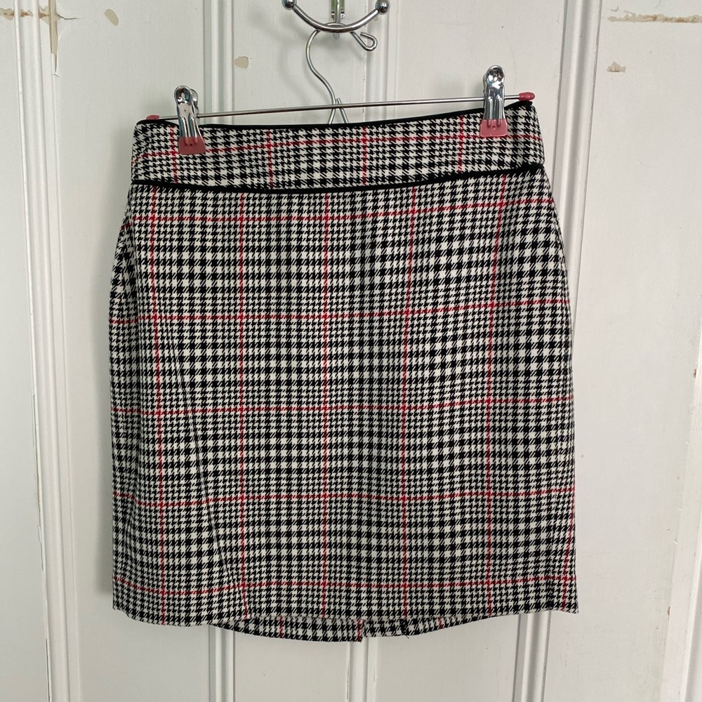 Banana Republic plaid skirt